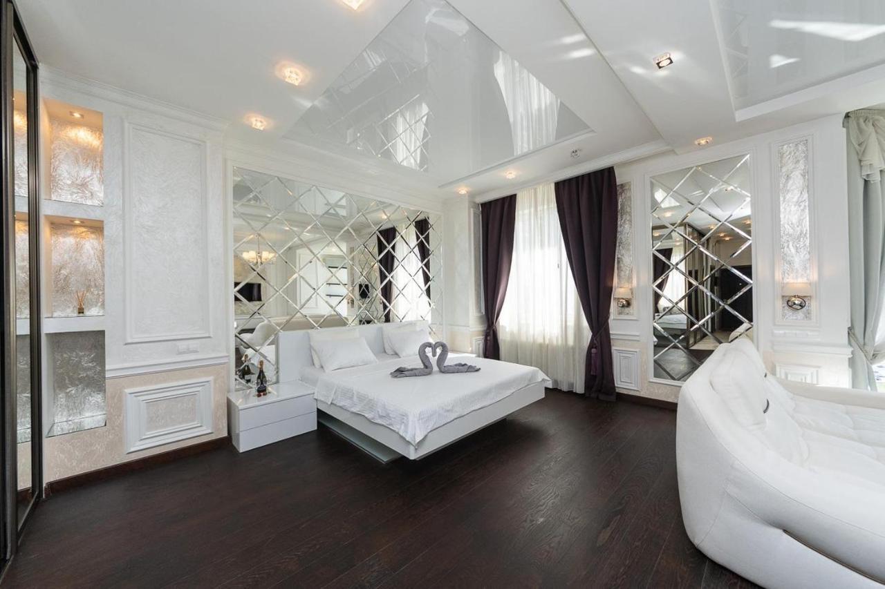 Exquisite Panoramic Views Apartment Dnipro Embankment キエフ エクステリア 写真